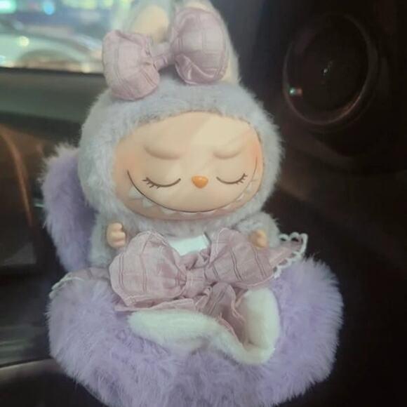 NEW Labubu 17cm keychain cute doll seats - purple - Picture 1 of 4